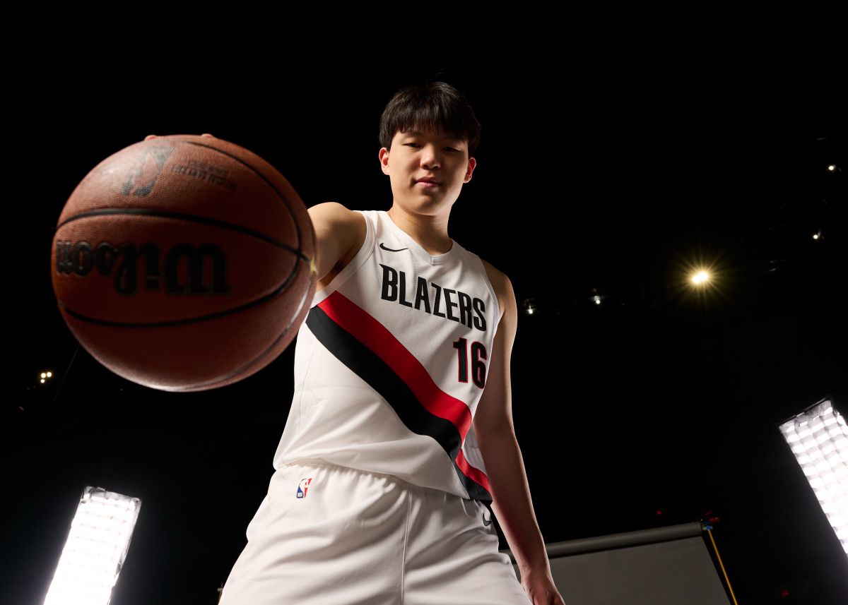 Meiji: Khi Yang Hansen vào đấu trường khởi động, DJ Trail Blazers chơi nhạc Trung Quốc