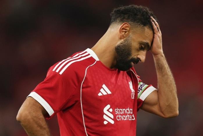 Carragher: Nếu Salah không lùi về phòng ngự, lẽ ra anh ấy không được đá chính mọi trận đấu