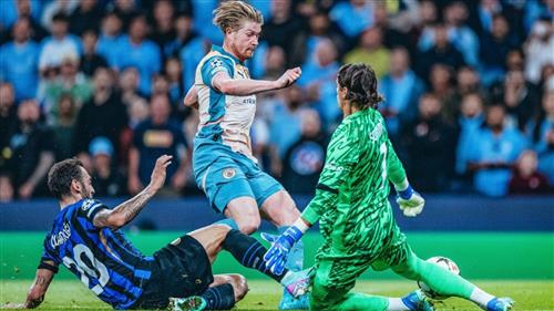Manchester City đấu với Inter Milan